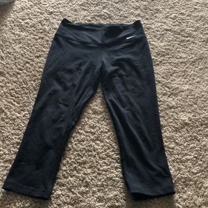 Nike Cropped Leggings